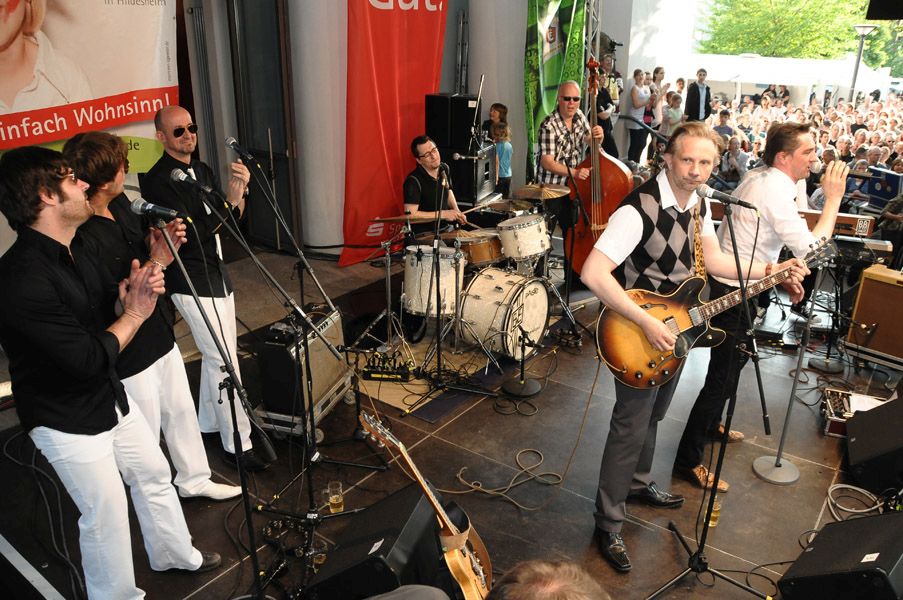 10 06 B.B. & The Blues Shacks & The Shackettes