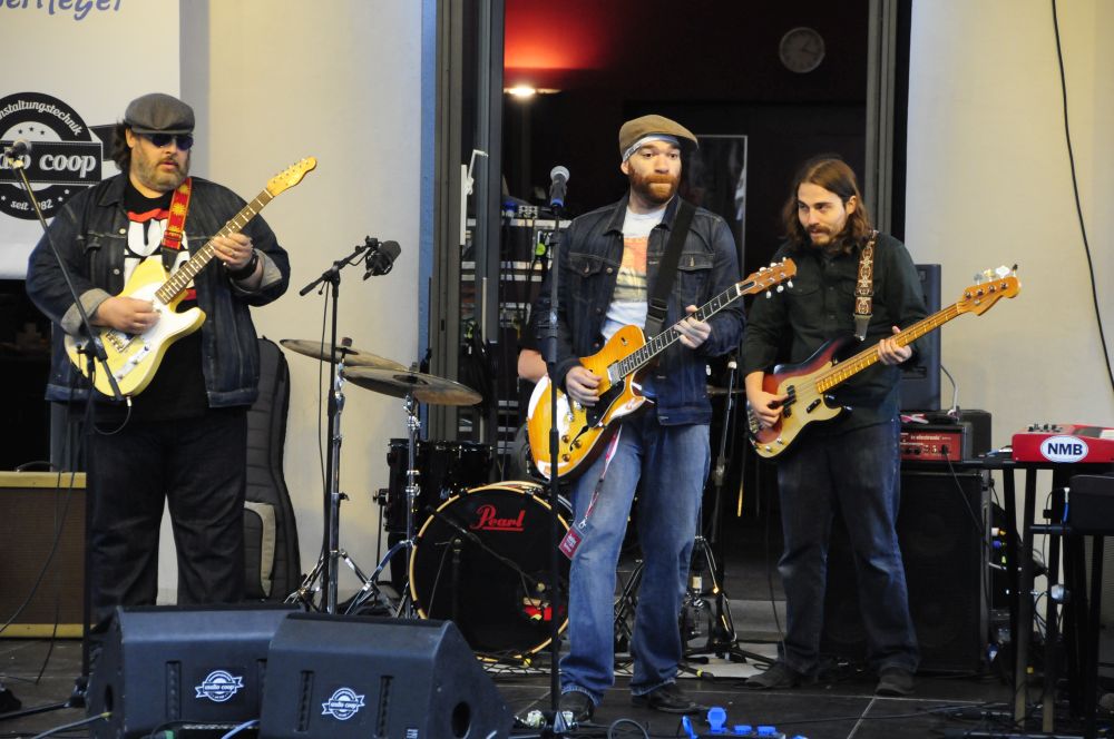 15 10 Nick Moss Band