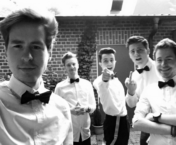 The Bluesanovas